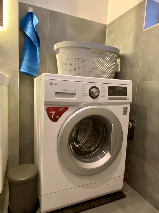 Traumhafte 115 Qm Ferienwohnung Am Steinhuder Meer, Ruhig, Komfortabel, Loggia, Parkplatz, Wifi Wunstorf Luaran gambar