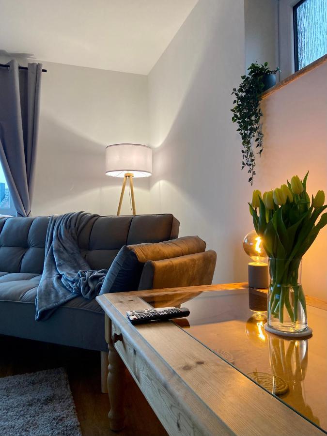 Traumhafte 115 Qm Ferienwohnung Am Steinhuder Meer, Ruhig, Komfortabel, Loggia, Parkplatz, Wifi Wunstorf Luaran gambar