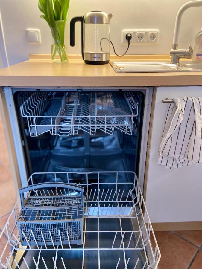 Traumhafte 115 Qm Ferienwohnung Am Steinhuder Meer, Ruhig, Komfortabel, Loggia, Parkplatz, Wifi Wunstorf Luaran gambar