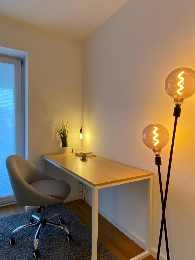 Traumhafte 115 Qm Ferienwohnung Am Steinhuder Meer, Ruhig, Komfortabel, Loggia, Parkplatz, Wifi Wunstorf Luaran gambar